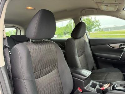 2018 Nissan Rogue - Photo 36
