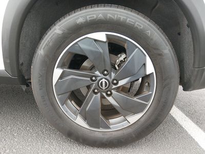 2024 Nissan Rogue — photo 10 view