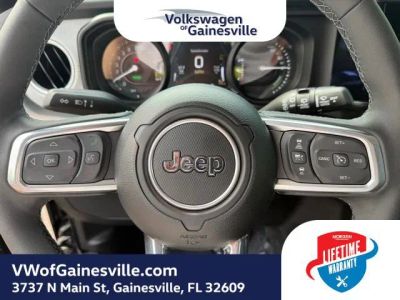 2025 Jeep Wrangler — photo 23 view