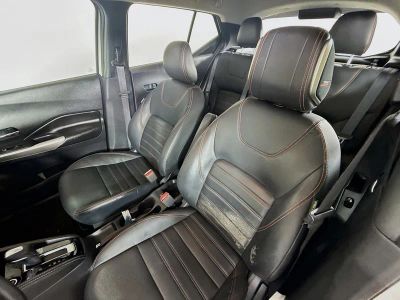 2019 Nissan Kicks — photo 22 view
