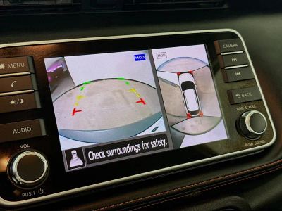 2019 Nissan Kicks — photo 12 view