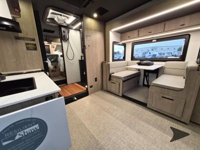 2026 Grand Design Lineage Series M - Photo 9