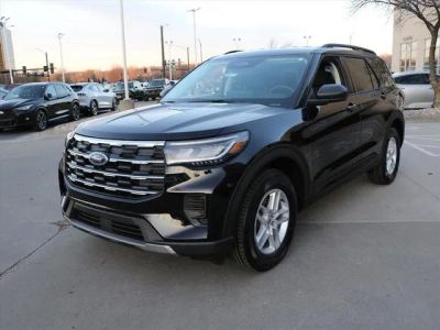 2026 Ford Explorer Active in Black Metallic — front three-quarter view