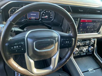2021 GMC Yukon — photo 14 view