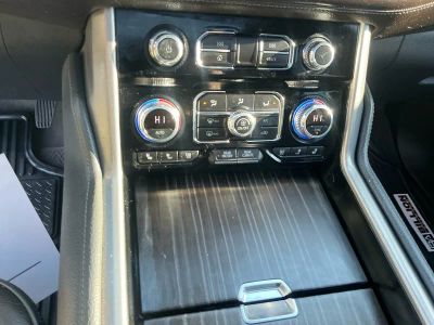 2021 GMC Yukon — photo 12 view