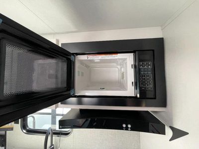 2025 Jayco Jay Flight SLX - Photo 13