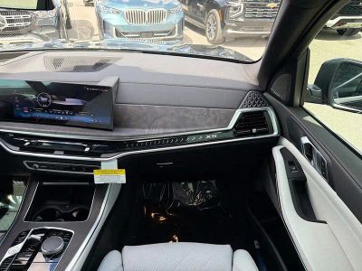 2026 BMW X5 — photo 18 view