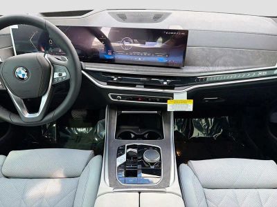 2026 BMW X5 — photo 19 view