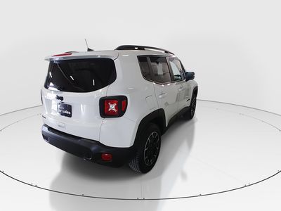 2023 Jeep Renegade — photo 7 view