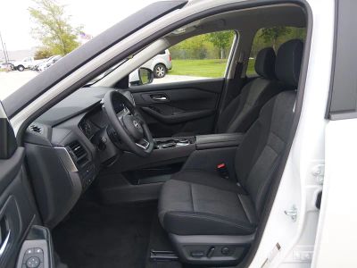 2024 Nissan Rogue - Photo 17