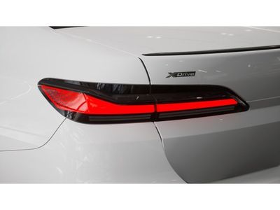 2026 BMW 7 Series — photo 8 view