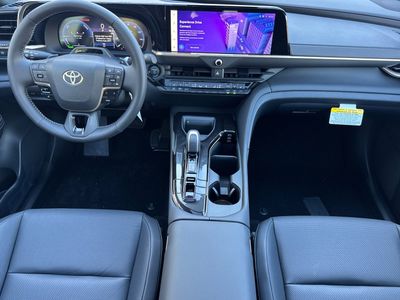 2026 Toyota Crown Signia - Photo 3