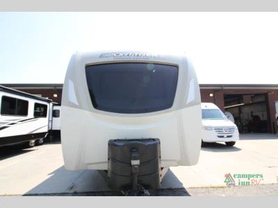 2020 Venture RV SportTrek — photo 10 view