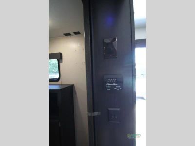 2020 Venture RV SportTrek — photo 37 view