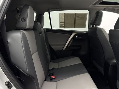2015 Toyota RAV4 - Photo 31