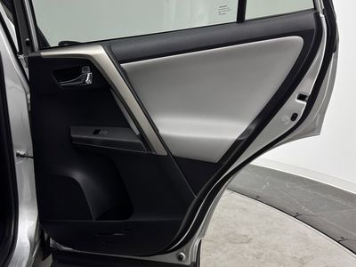 2015 Toyota RAV4 - Photo 30