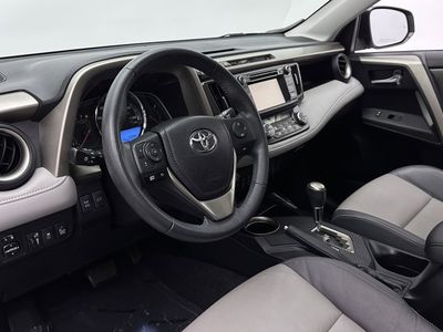 2015 Toyota RAV4 - Photo 10
