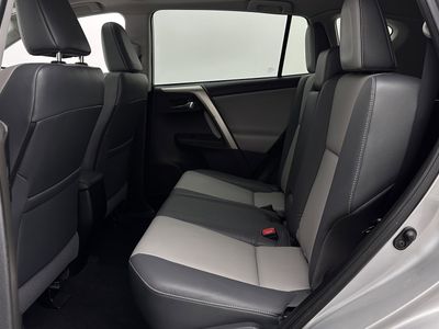2015 Toyota RAV4 - Photo 23