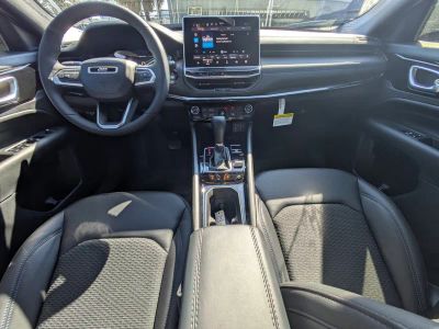 2026 Jeep Compass — photo 13 view