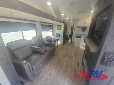 2025 Venture RV Sienna - Photo 17