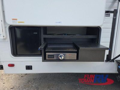 2025 Venture RV Sienna - Photo 47