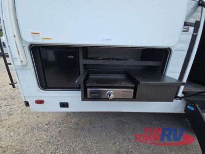 2025 Venture RV Sienna - Photo 32