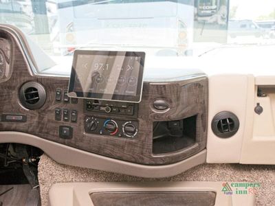 2023 Thor Motor Coach Miramar - Photo 32