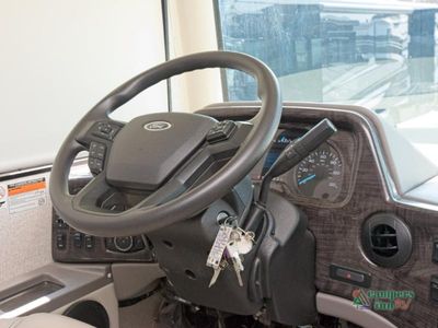 2023 Thor Motor Coach Miramar - Photo 34