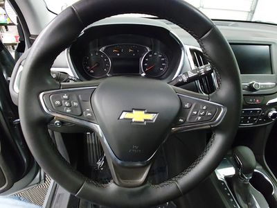 2024 Chevrolet Equinox — photo 12 view