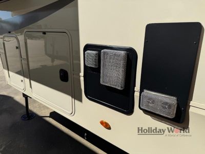 2021 Grand Design Solitude - Photo 23
