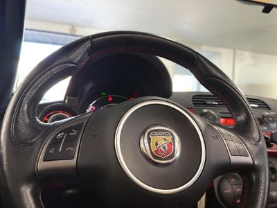 2015 FIAT 500c - Photo 30