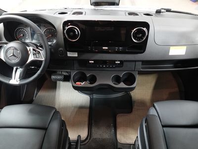 2026 Thor Motor Coach Sanctuary - Photo 10