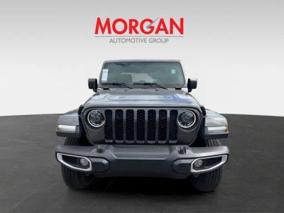 2023 Jeep Gladiator — side profile view