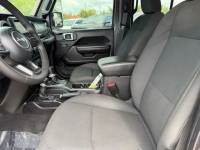 2023 Jeep Gladiator — photo 21 view