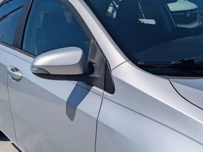 2015 Toyota Corolla — photo 10 view