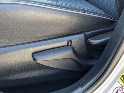 2015 Toyota Corolla — photo 18 view