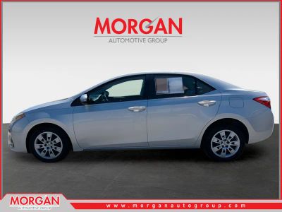 2015 Toyota Corolla — engine compartment view