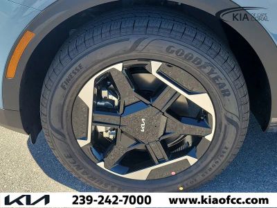 2026 Kia Sportage Hybrid — photo 8 view