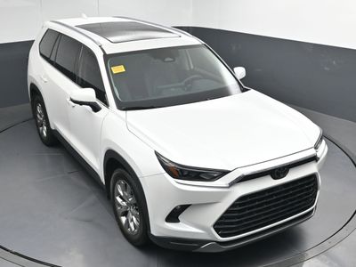 2026 2025 Toyota Grand Highlander Limited SUV — photo 32 view