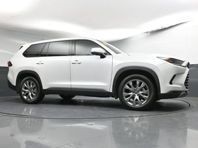 2026 2025 Toyota Grand Highlander Limited SUV — photo 25 view