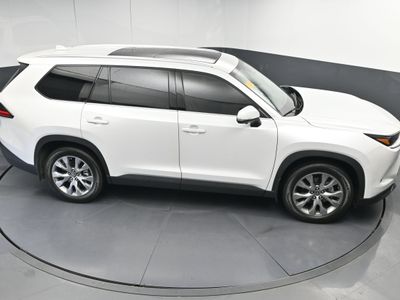 2026 2025 Toyota Grand Highlander Limited SUV — photo 34 view