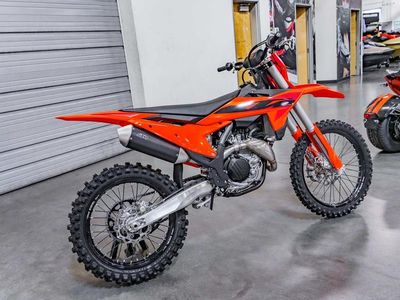 2026 KTM 450 SX-F - Photo 4