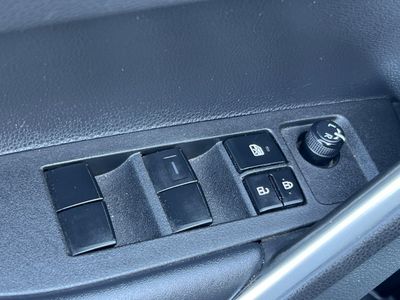 2022 Toyota Corolla Cross - Photo 13