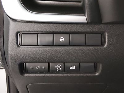 2025 Nissan Rogue — photo 13 view