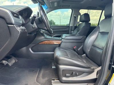 2019 Chevrolet Suburban — engine compartment view