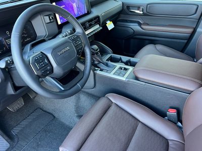 2026 Toyota Land Cruiser - Photo 11