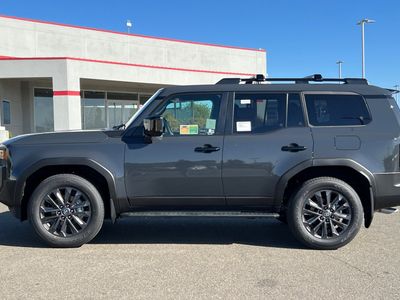 2026 Toyota Land Cruiser - Photo 5