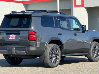 2026 Toyota Land Cruiser - Photo 2