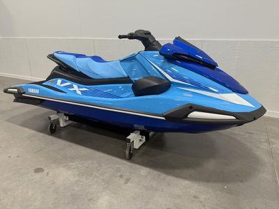 2025 Yamaha VX DELUXE W/AUDIO in BLUE — front three-quarter view
