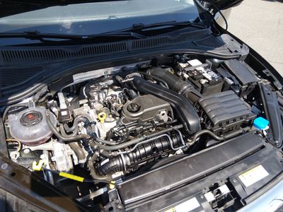 2024 Volkswagen Jetta — photo 9 view